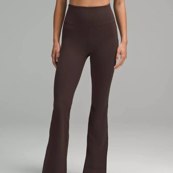 Lululemon Groove Nulu Super-High-Rise Flared Leggings - Size 8 - Espresso - Picture 1 of 3